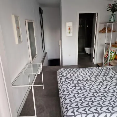 Atico En Puerta Osario * Севилья